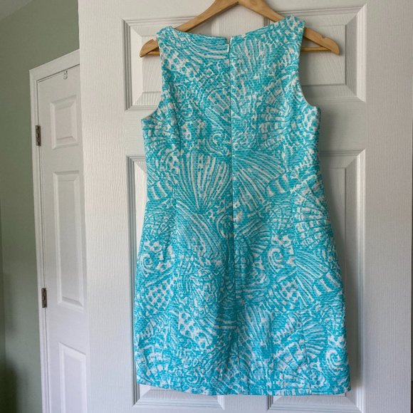 Lilly Pulitzer | McFarlane Shift | Shorely Blue Sea Cups - Picture 2 of 7